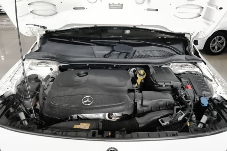 Used Mercedes-Benz GLA 2018 GLA 200 Fashion Model Engine Bay