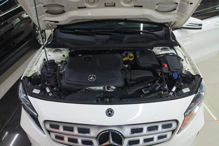 Used Mercedes-Benz GLA 2018 GLA 200 Sport Edition Engine Bay
