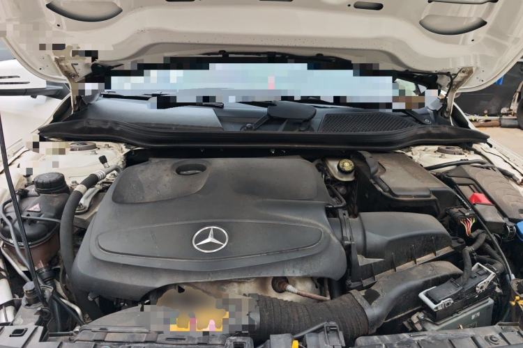 Used Mercedes-Benz GLA 2018 GLA 200 Fashion Model Engine Bay