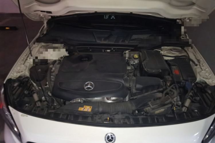Used Mercedes-Benz GLA 2018 GLA 220 4MATIC Sport Edition Engine Bay