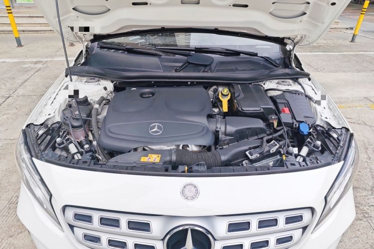 Used Mercedes-Benz GLA 2018 GLA 200 Fashion Model Engine Bay