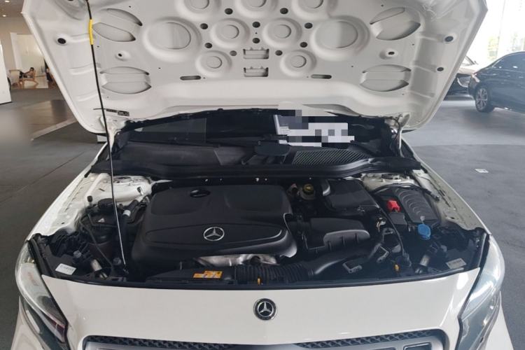 Used Mercedes-Benz GLA 2018 GLA 200 Sport Edition Engine Bay