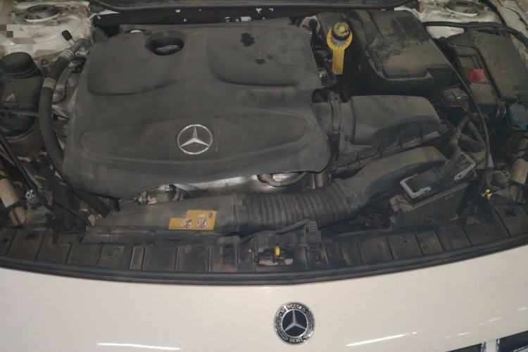 Used Mercedes-Benz GLA 2018 GLA 200 Fashion Model Engine Bay