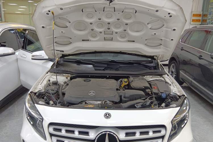 Used Mercedes-Benz GLA 2018 GLA 200 Sport Edition Engine Bay