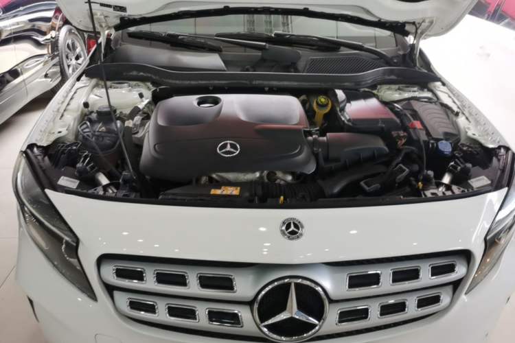 Used Mercedes-Benz GLA 2018 GLA 200 Sport Edition Engine Bay