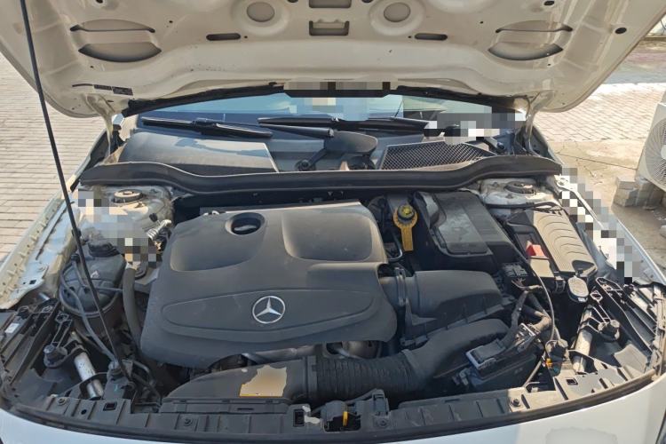 Used Mercedes-Benz GLA 2018 GLA 200 Fashion Model Engine Bay