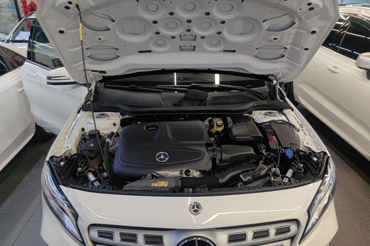 Used Mercedes-Benz GLA 2018 GLA 200 Fashion Model Engine Bay