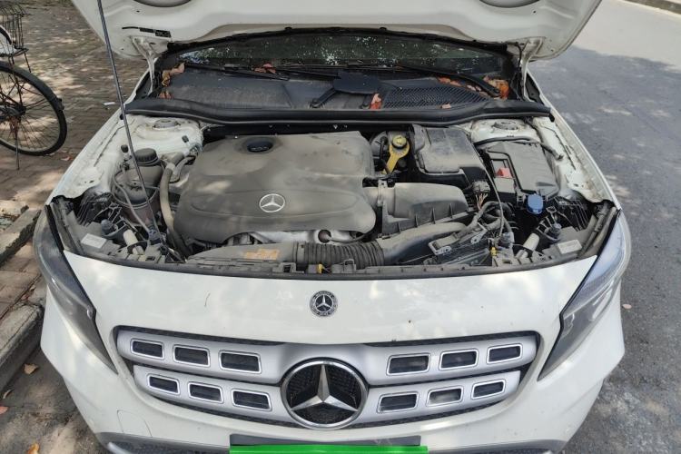 Used Mercedes-Benz GLA 2018 GLA 200 Sport Edition Engine Bay
