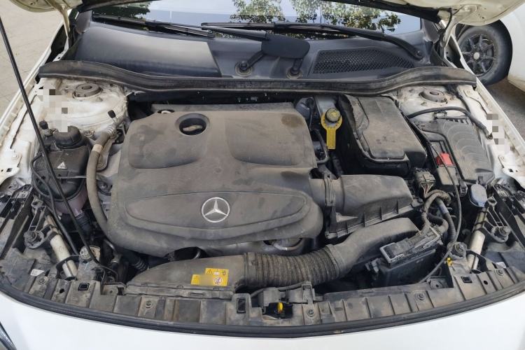 Used Mercedes-Benz GLA 2018 GLA 200 Fashion Model Engine Bay