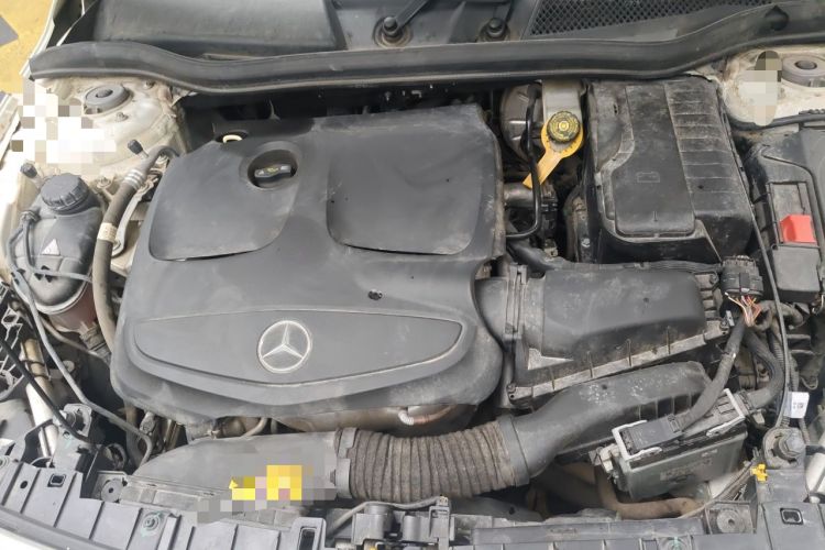 Used Mercedes-Benz GLA 2018 GLA 200 Fashion Model Engine Bay