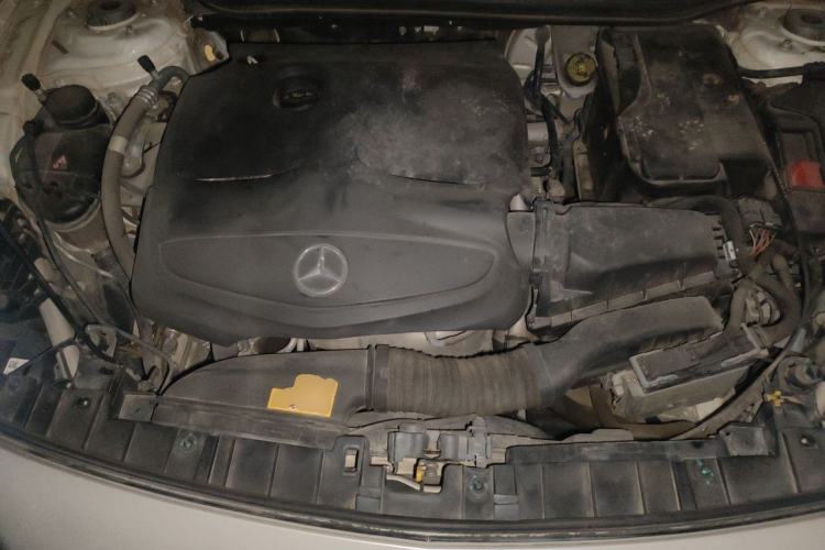 Used Mercedes-Benz GLA 2018 GLA 200 Fashion Model Engine Bay
