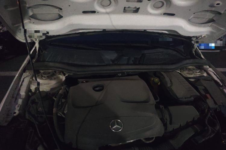 Used Mercedes-Benz GLA 2018 GLA 200 Fashion Model Engine Bay