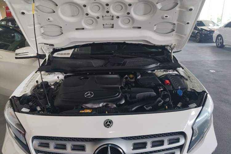 Used Mercedes-Benz GLA 2018 GLA 200 Sport Edition Engine Bay