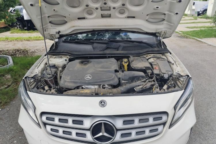 Used Mercedes-Benz GLA 2018 GLA 200 Fashion Model Engine Bay