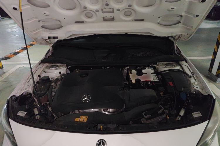 Used Mercedes-Benz GLA 2018 GLA 200 Sport Edition Engine Bay