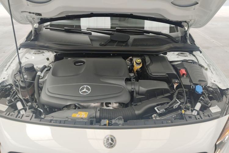 Used Mercedes-Benz GLA 2018 GLA 200 Sport Edition Engine Bay