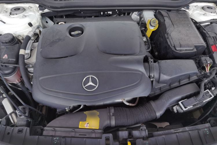 Used Mercedes-Benz GLA 2018 GLA 200 Fashion Model Engine Bay