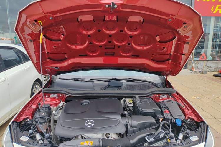 Used Mercedes-Benz GLA 2018 GLA 200 Sport Edition Engine Bay