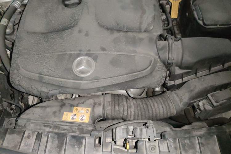 Used Mercedes-Benz GLA 2018 GLA 200 Fashion Model Engine Bay
