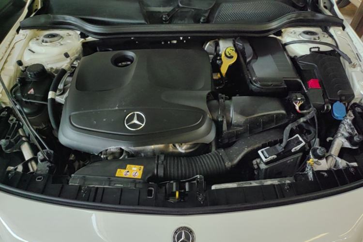 Used Mercedes-Benz GLA 2018 GLA 200 Fashion Model Engine Bay