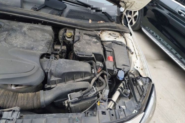 Used Mercedes-Benz GLA 2018 GLA 200 Fashion Model Engine Bay Left