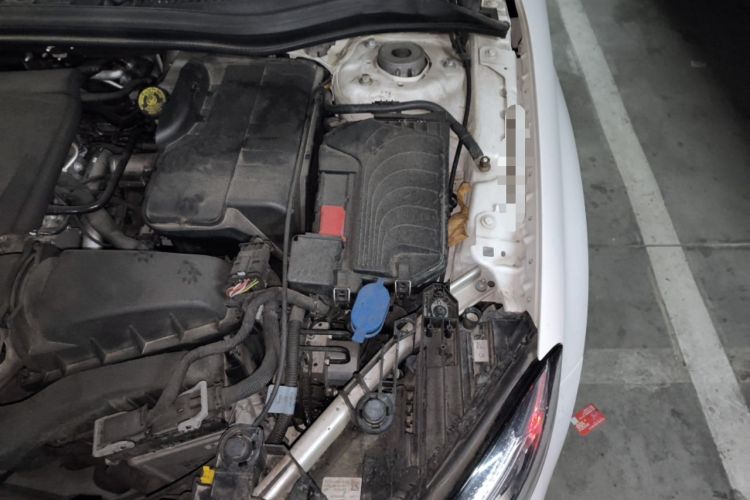 Used Mercedes-Benz GLA 2018 GLA 200 Fashion Model Engine Bay Left