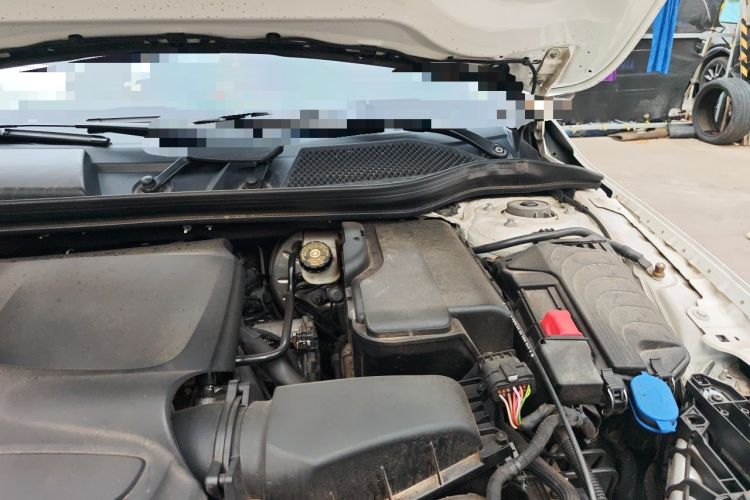 Used Mercedes-Benz GLA 2018 GLA 200 Fashion Model Engine Bay Left