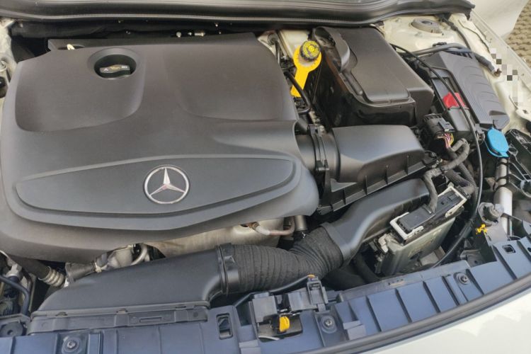 Used Mercedes-Benz GLA 2018 GLA 200 Fashion Model Engine Bay Left