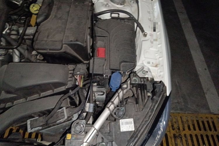 Used Mercedes-Benz GLA 2018 GLA 200 Sport Edition Engine Bay Left