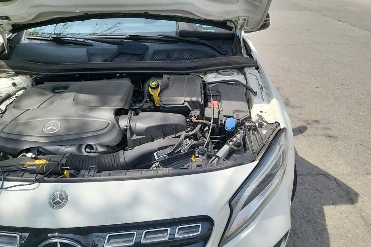 Used Mercedes-Benz GLA 2018 GLA 220 4MATIC Sport Edition Engine Bay Left