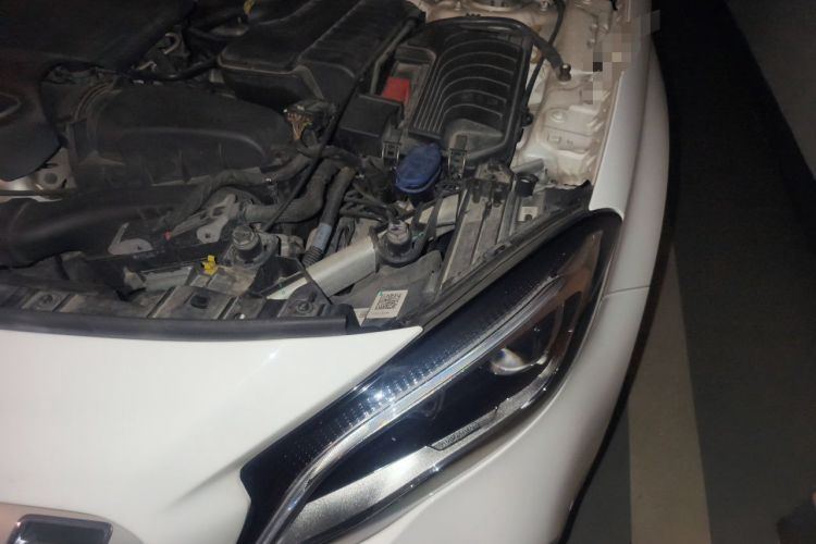 Used Mercedes-Benz GLA 2018 GLA 200 Fashion Model Engine Bay Left