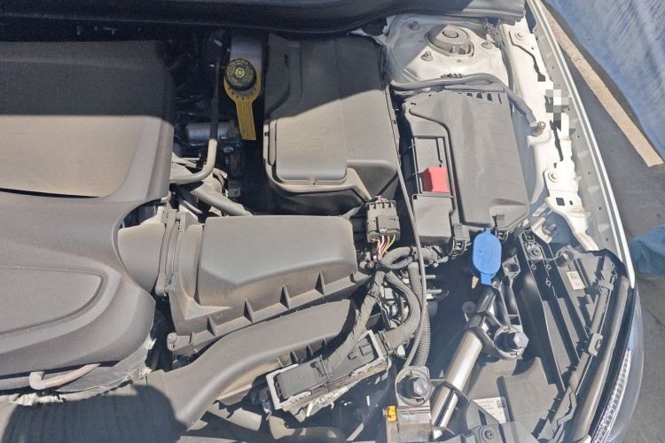 Used Mercedes-Benz GLA 2018 GLA 220 4MATIC Sport Edition Engine Bay Left