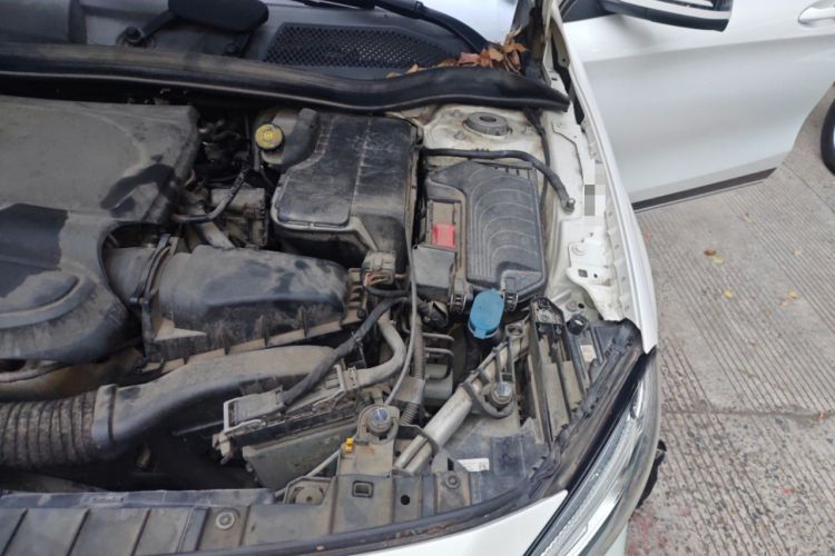 Used Mercedes-Benz GLA 2018 GLA 200 Fashion Model Engine Bay Left