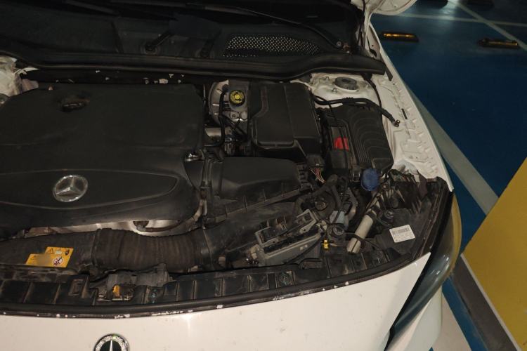 Used Mercedes-Benz GLA 2018 GLA 200 Sport Edition Engine Bay Left