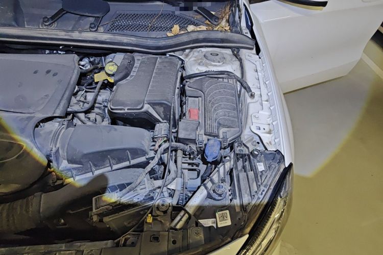 Used Mercedes-Benz GLA 2018 GLA 200 Fashion Model Engine Bay Left