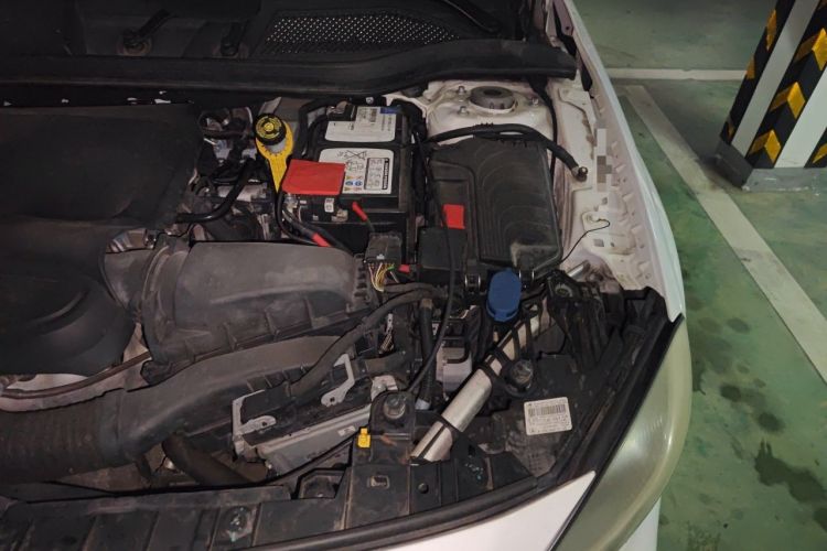 Used Mercedes-Benz GLA 2018 GLA 200 Sport Edition Engine Bay Left