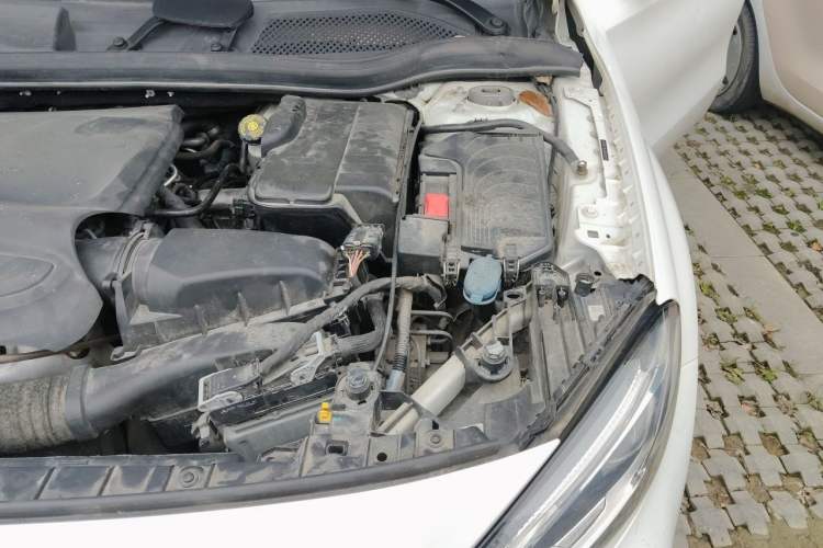Used Mercedes-Benz GLA 2018 GLA 200 Fashion Model Engine Bay Left