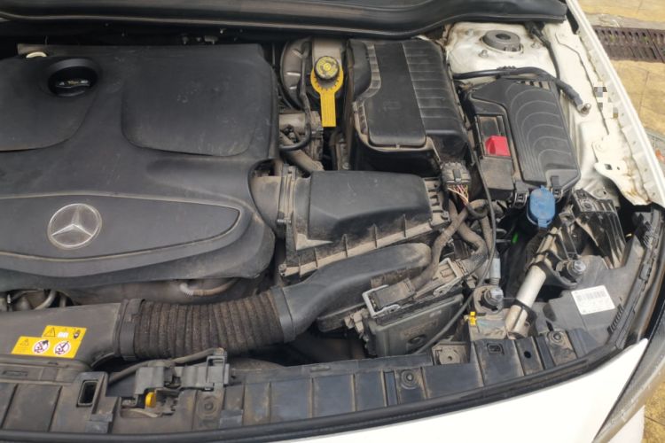 Used Mercedes-Benz GLA 2018 GLA 200 Sport Edition Engine Bay Left