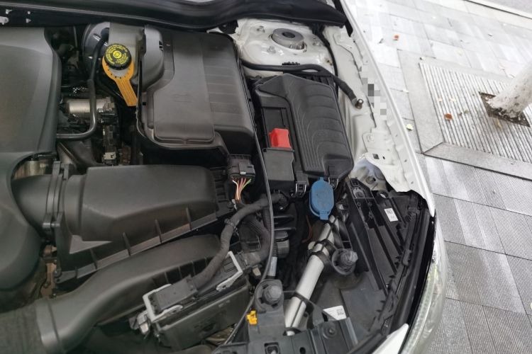 Used Mercedes-Benz GLA 2018 GLA 220 4MATIC Sport Edition Engine Bay Left