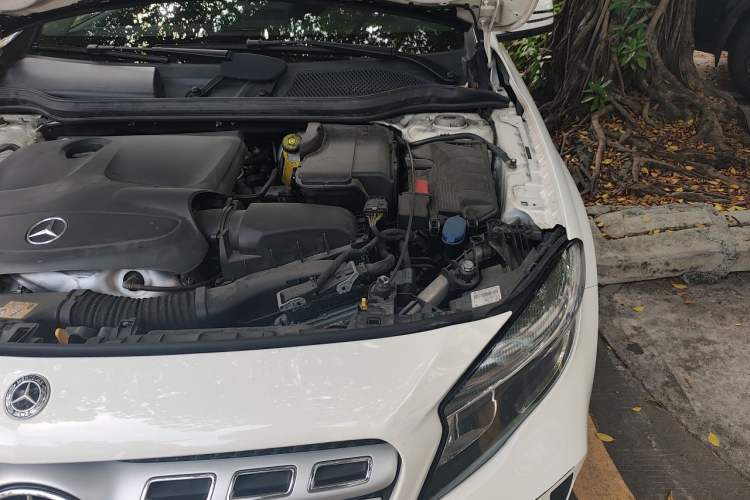 Used Mercedes-Benz GLA 2018 GLA 200 Sport Edition Engine Bay Left