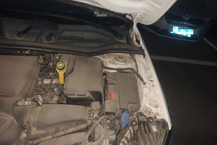 Used Mercedes-Benz GLA 2018 GLA 200 Fashion Model Engine Bay Left