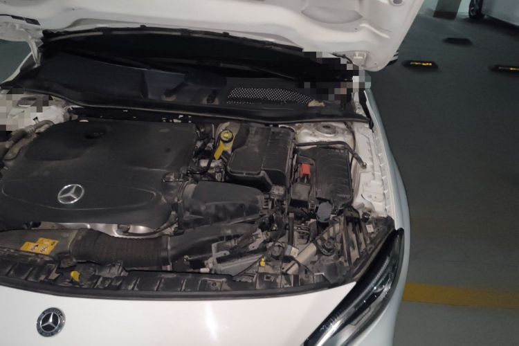 Used Mercedes-Benz GLA 2018 GLA 200 Fashion Model Engine Bay Left