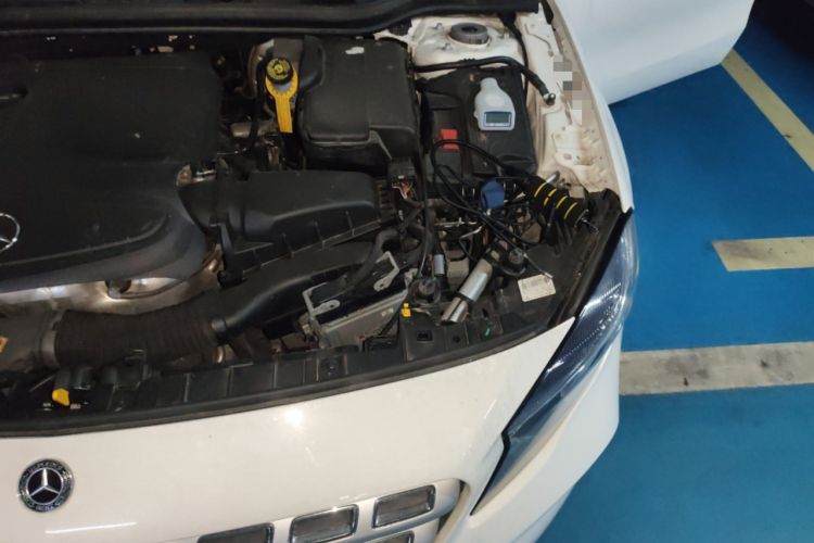 Used Mercedes-Benz GLA 2018 GLA 200 Sport Edition Engine Bay Left