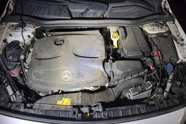 Used Mercedes-Benz GLA 2018 GLA 200 Fashion Model Engine Bay