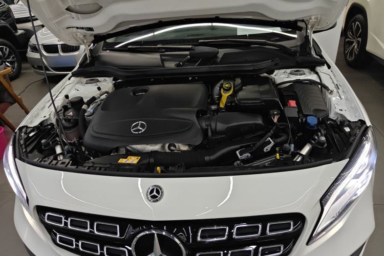Used Mercedes-Benz GLA 2018 GLA 220 4MATIC Sport Edition Engine Bay