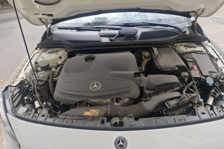 Used Mercedes-Benz GLA 2018 GLA 200 Sport Edition Engine Bay