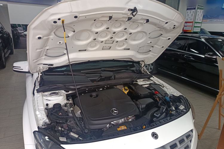 Used Mercedes-Benz GLA 2018 GLA 200 Sport Edition Engine Bay
