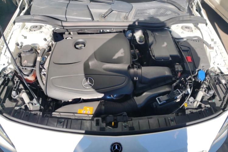 Used Mercedes-Benz GLA 2018 GLA 200 Fashion Model Engine Bay