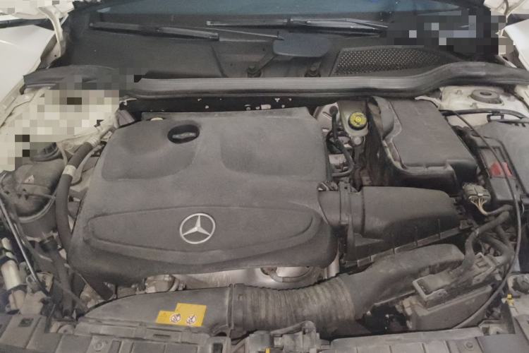 Used Mercedes-Benz GLA 2018 GLA 200 Fashion Model Engine Bay