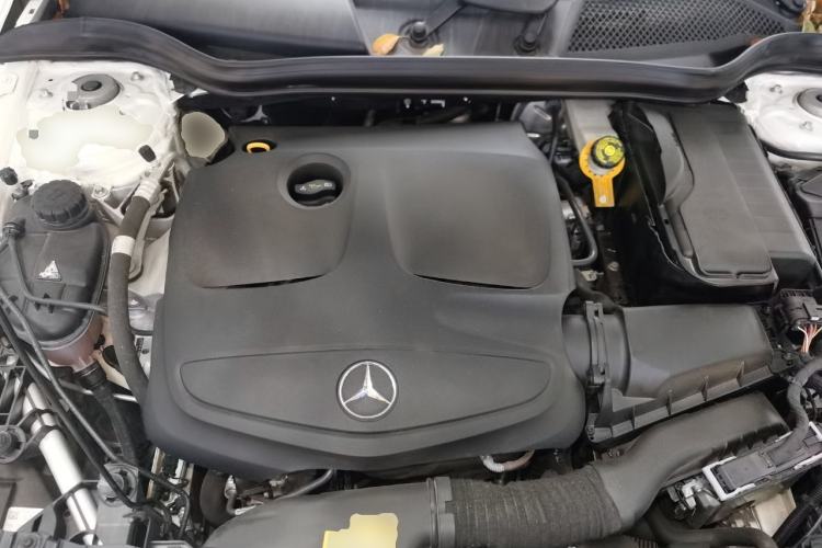 Used Mercedes-Benz GLA 2018 GLA 220 4MATIC Sport Edition Engine Bay